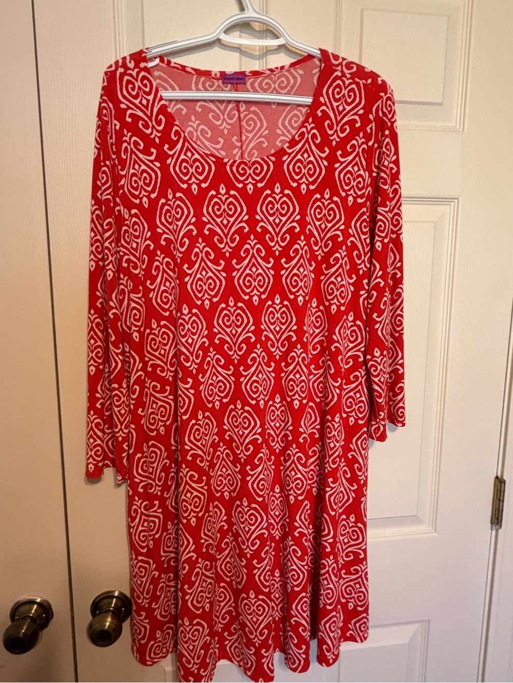 Mountain Mamas Red Patterned Women's Swing Long Sleeved Dress. XXL